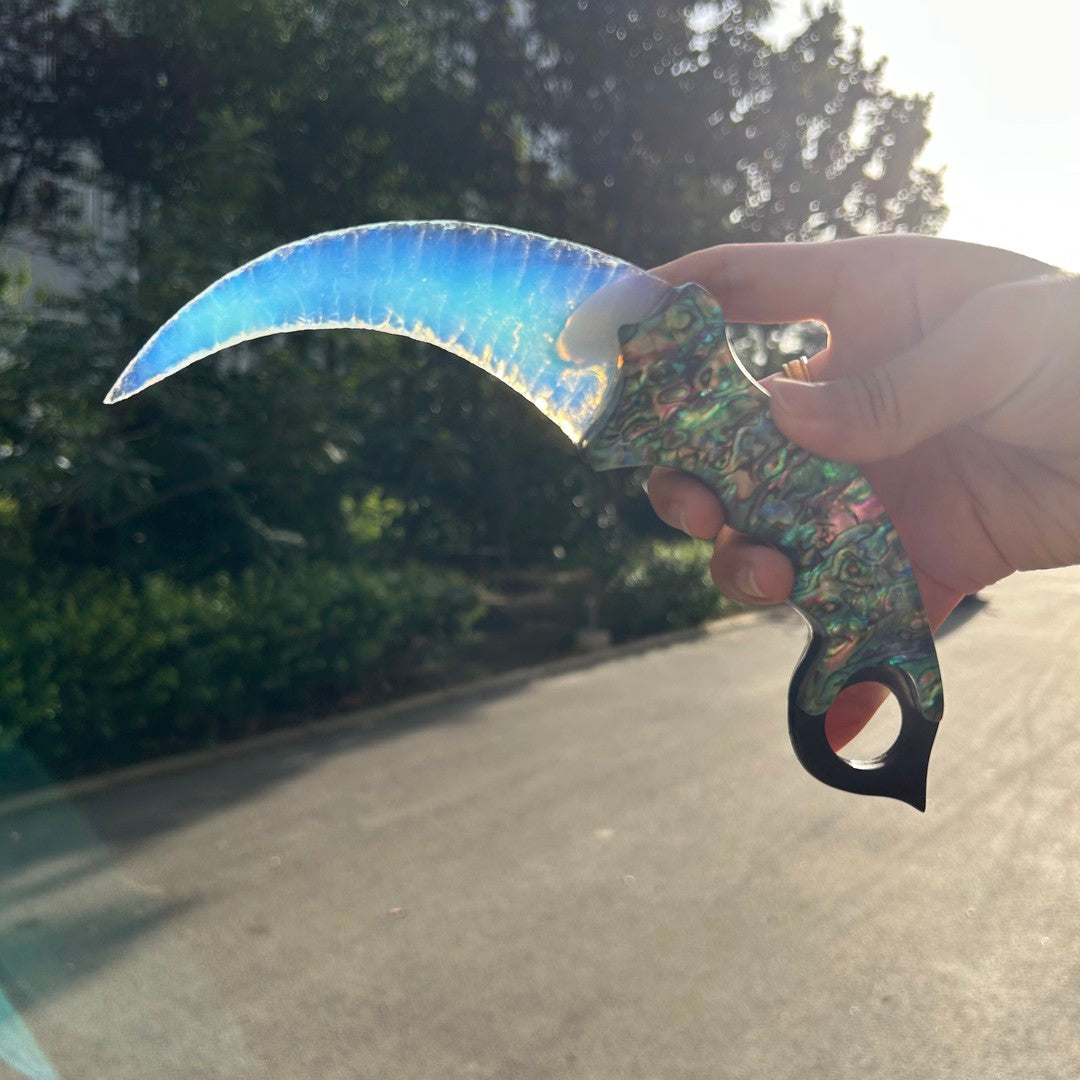 Pearlescent Shell|Opal gemstone Karambit