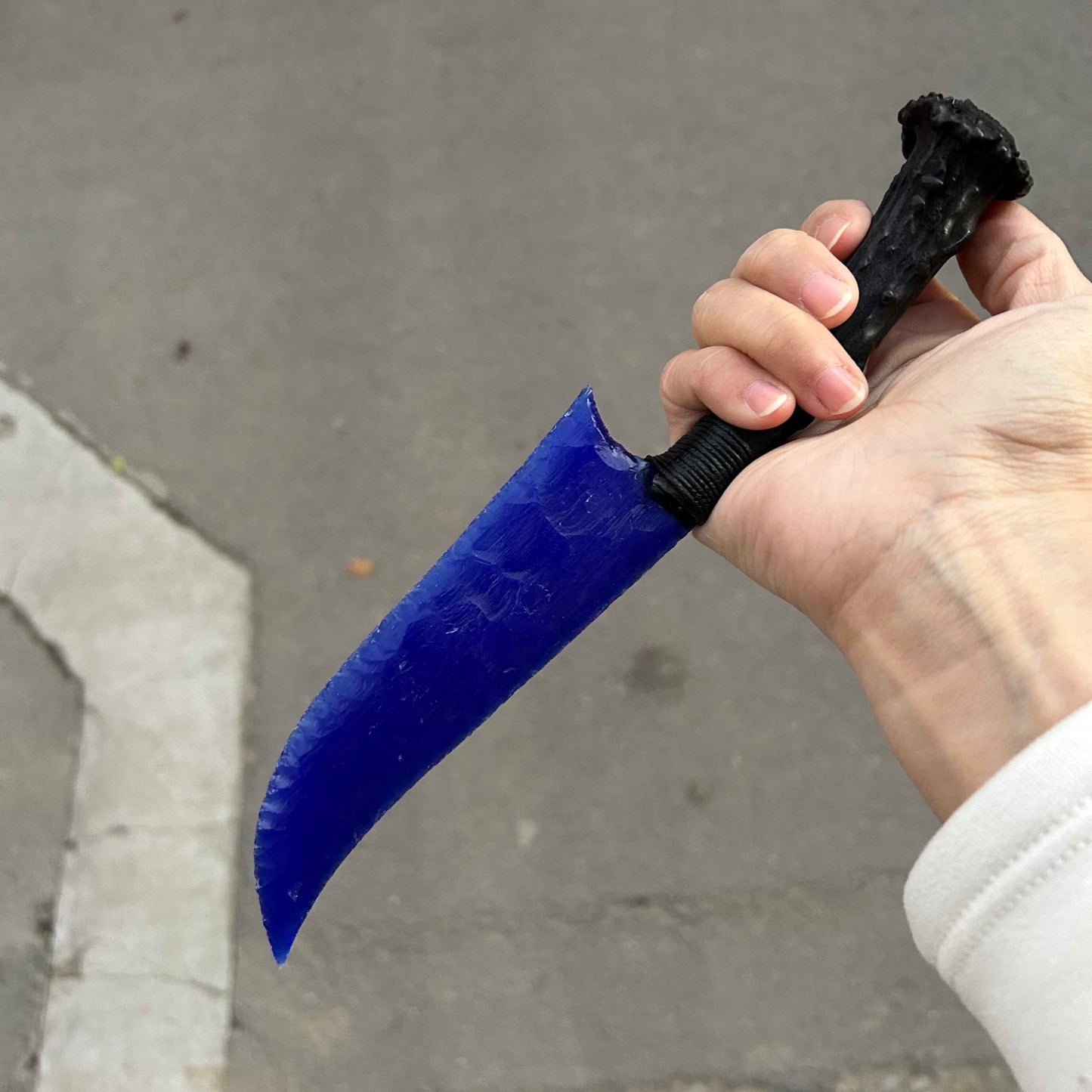 Klein Blue Vision｜Klein Blue Cat's Eye gemstone Hunting Knife.