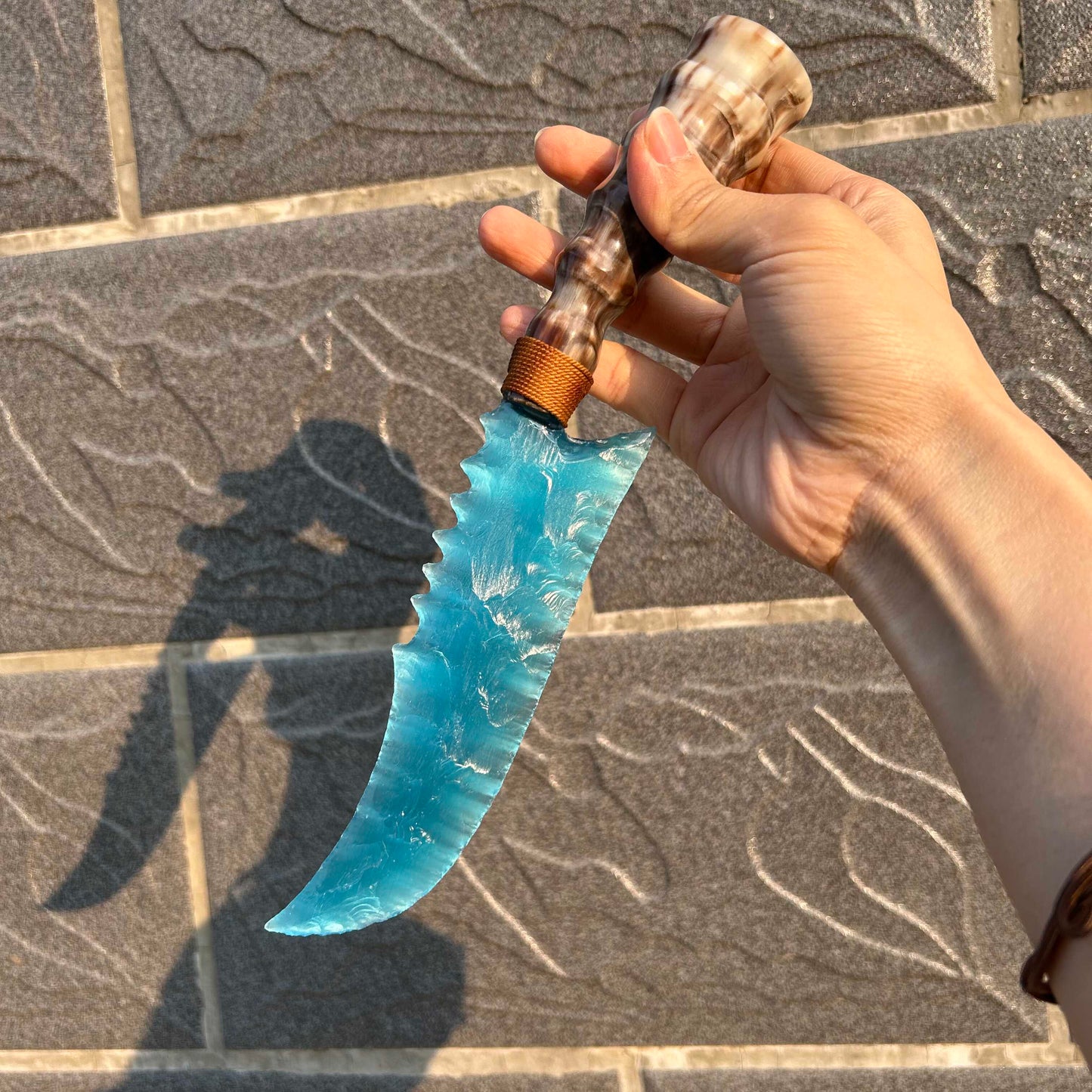 Deep Sea Beam｜Peacock Blue Cat's Eye gemstone Hunting Knife.