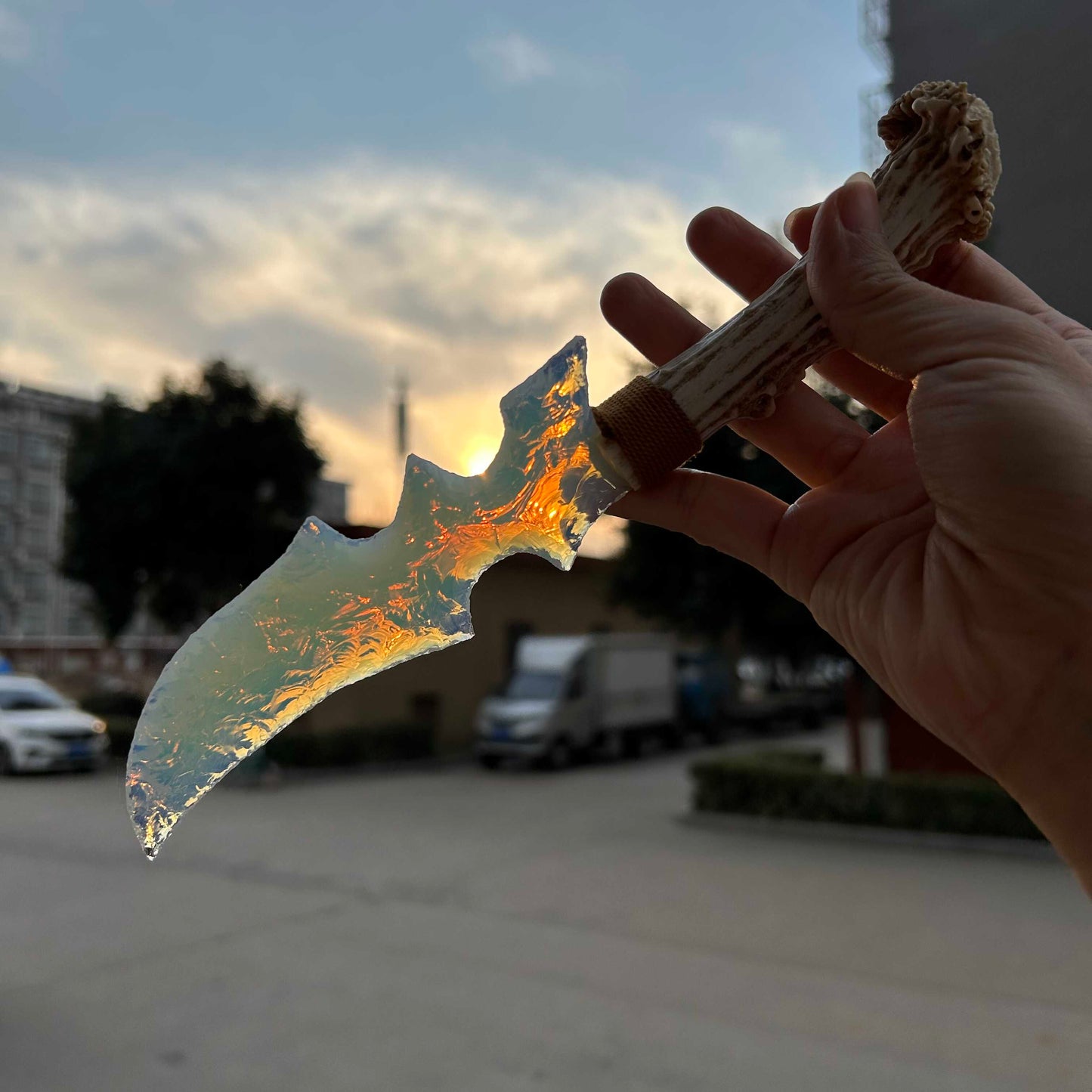 Dream Fragment｜Opal gemstone Tracking Knife.