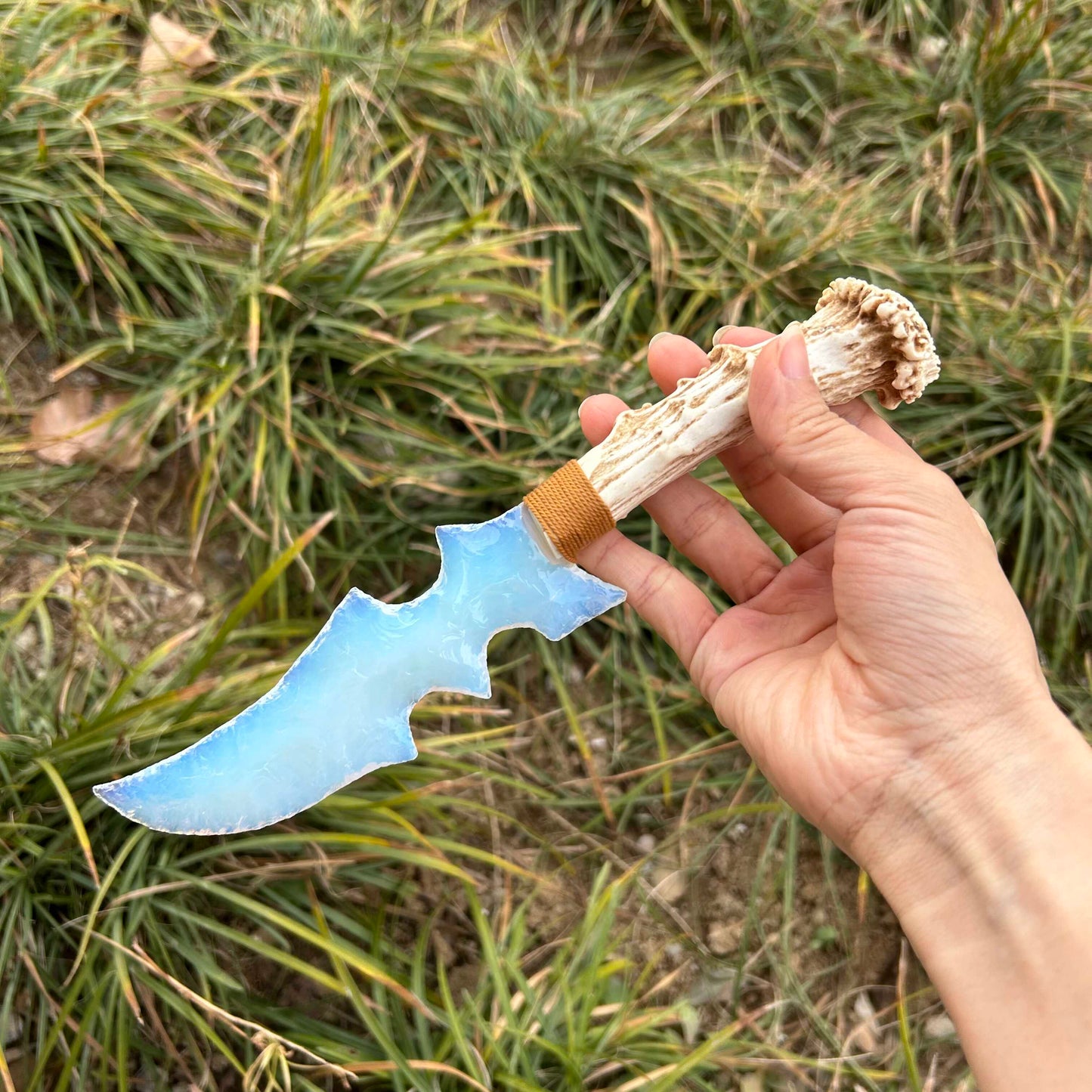 Dream Fragment｜Opal gemstone Tracking Knife.