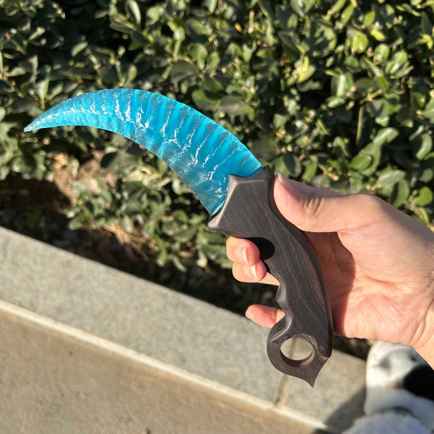 Peacock Glamour｜Peacock Blue Cat's Eye gemstone Karambit