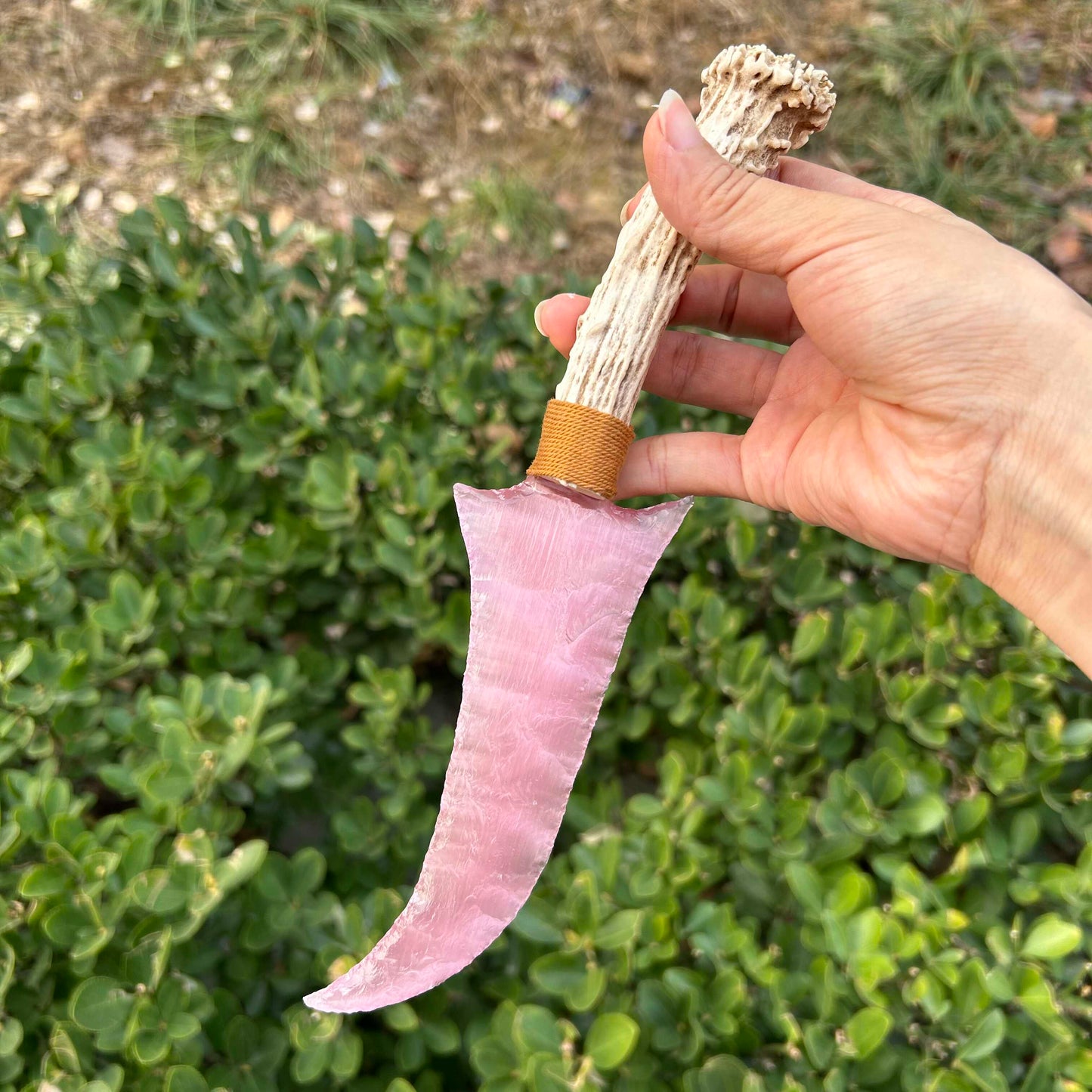 Pure Iris｜Pink Cat's Eye gemstone Hunting Knife.
