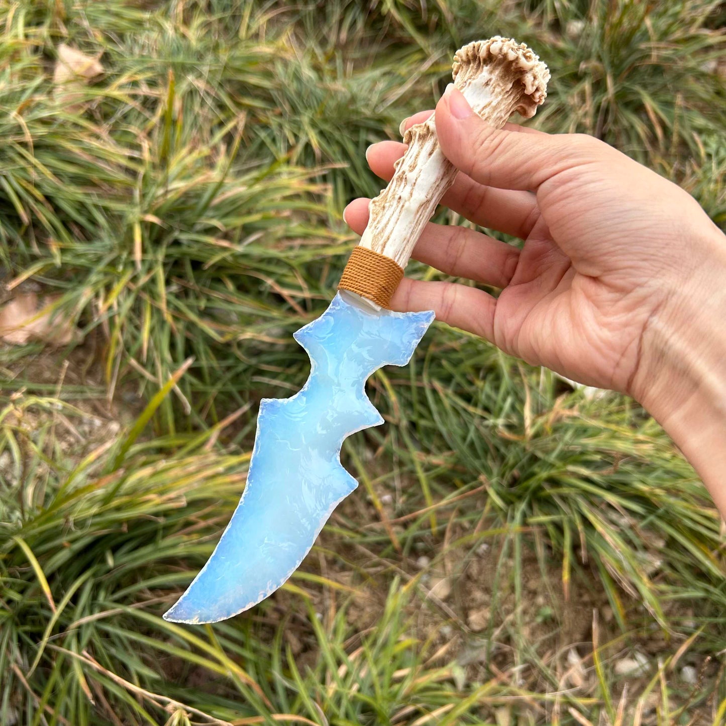 Dream Fragment｜Opal gemstone Tracking Knife.