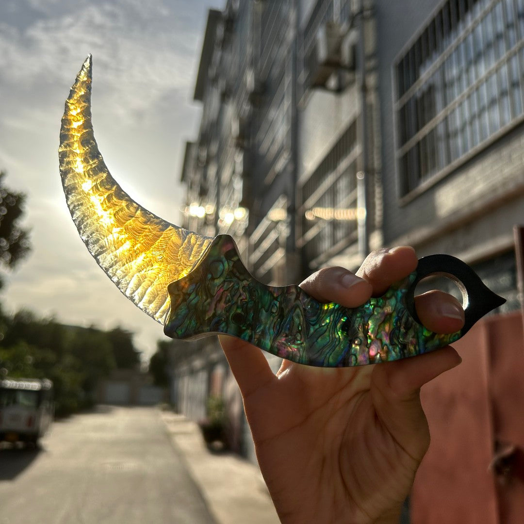 Pearlescent Shell｜Opal gemstone Karambit